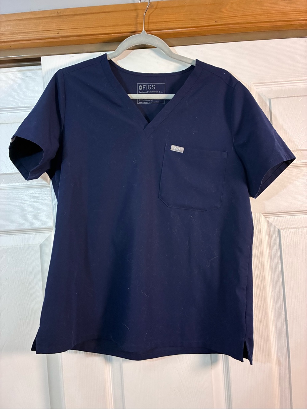 Figs navy blue Catarina scrub top size large
